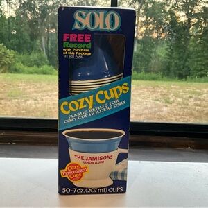 Vintage NOS Solo Cozy Cups Blue 7 ounce Cups Box of 50